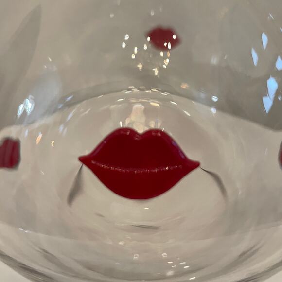 Hearts & Kisses Valentine RED LIPS Glass Pitcher 10in Viral Tik Tok New - Picture 3 of 16